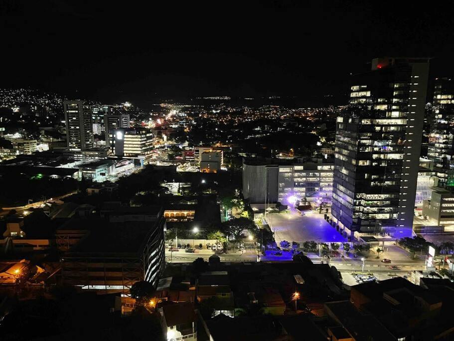 Luxury 2Br Apartment In Astria 605 เตกูซิกัลปา ภายนอก รูปภาพ